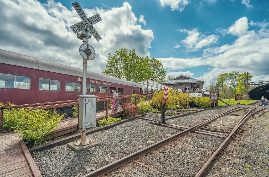 Dine with Dad on the Chehalis-Centralia Railroad